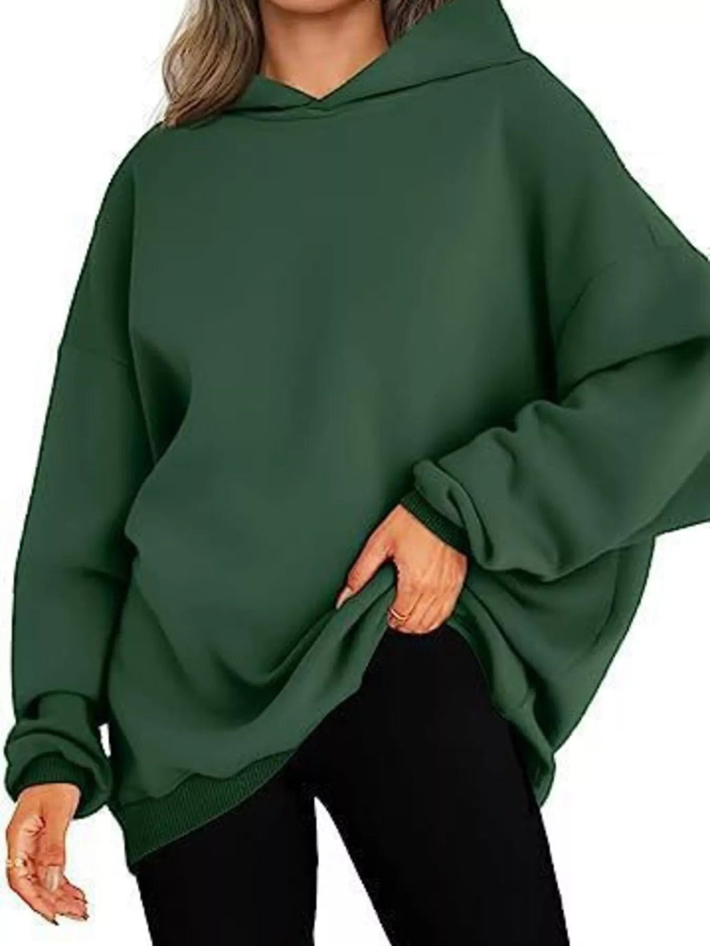 Sudadera con capucha de manga larga y hombros caídos