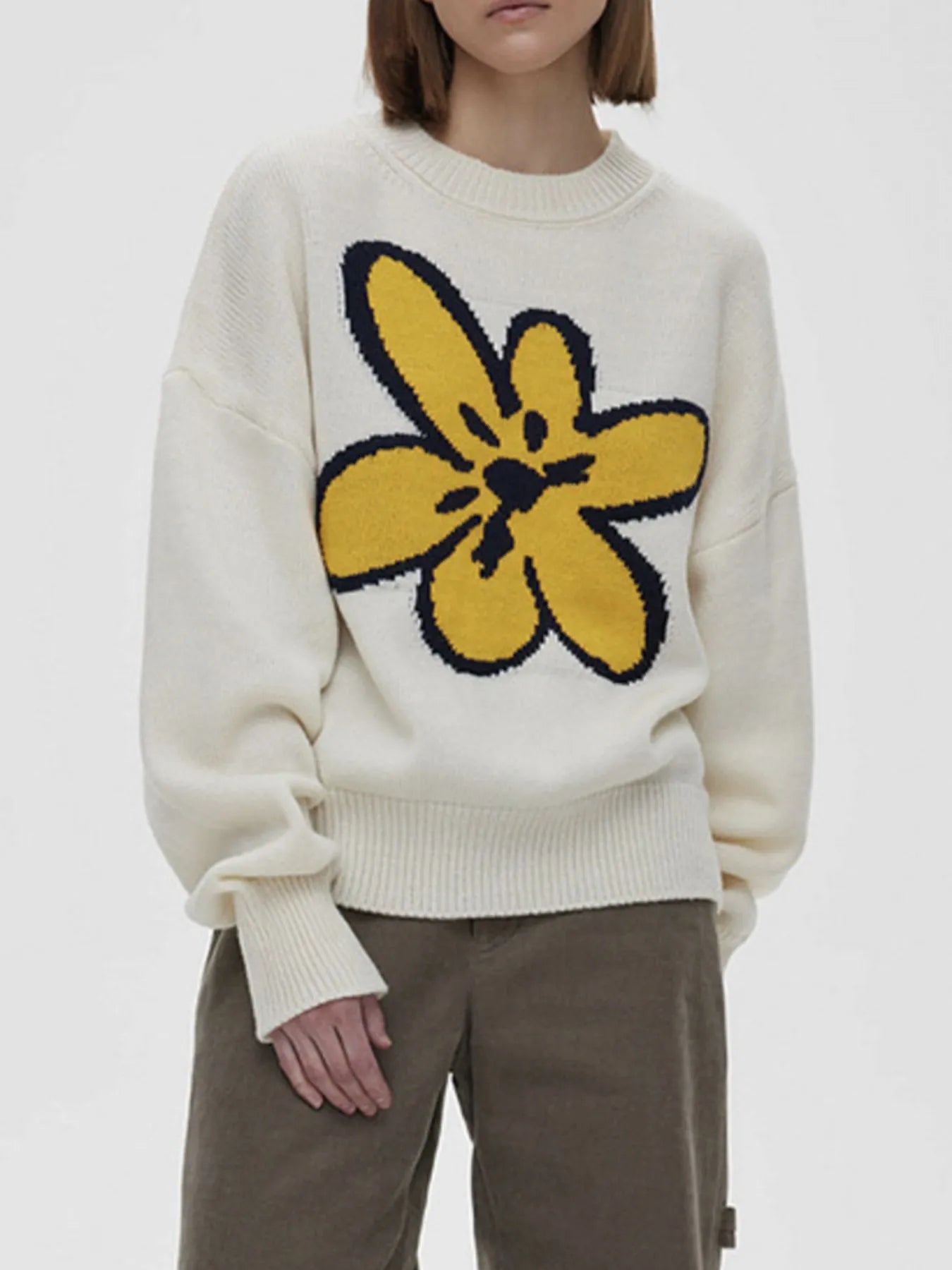Flower Ribbed Hem Round Neck Sweater