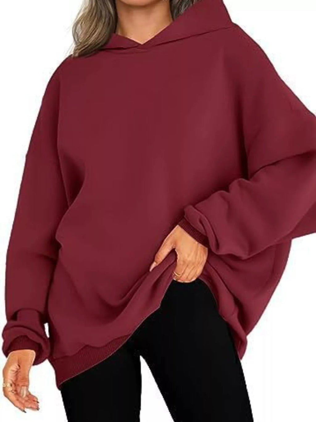 Sudadera con capucha de manga larga y hombros caídos